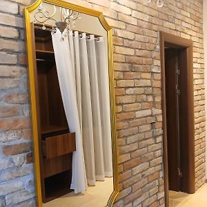 Ground Floor Suite